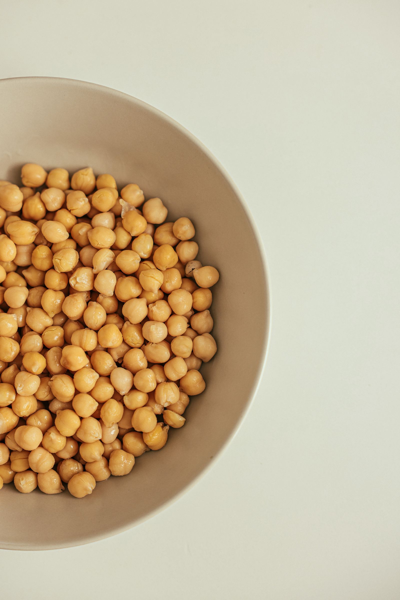A bowl of chickpeas, a plant-based source of zinc